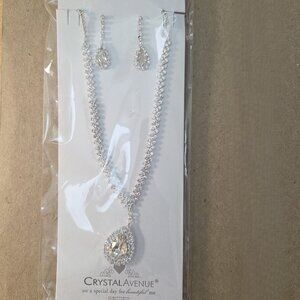 Crystal Avenue Necklace & Drop Earrings Silver-tone Jewelry Set, NWT